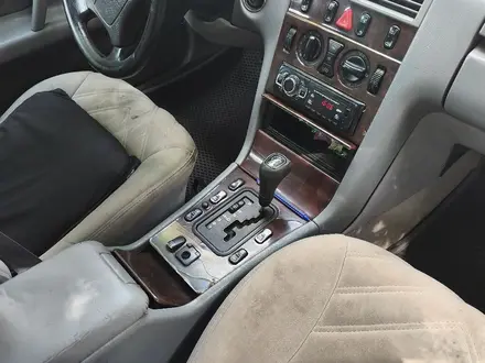 Mercedes-Benz E 280 1998 года за 1 850 000 тг. в Алматы – фото 12