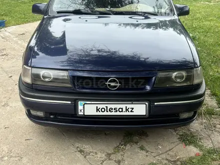 Opel Vectra 1995 года за 1 300 000 тг. в Шымкент – фото 2