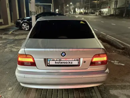 BMW 525 2001 года за 4 500 000 тг. в Шымкент – фото 9