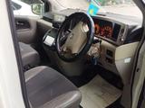 Nissan Elgrand 2004 годаүшін5 500 000 тг. в Караганда