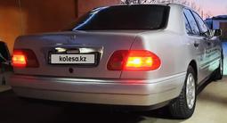 Mercedes-Benz E 230 1997 года за 2 200 000 тг. в Кызылорда – фото 3