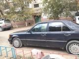 Mercedes-Benz E 200 1990 года за 600 000 тг. в Жезказган – фото 3