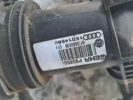 Радиатор Audi A3 P8 за 30 000 тг. в Алматы – фото 4