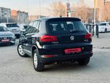Volkswagen Tiguan 2014 года за 8 190 000 тг. в Усть-Каменогорск – фото 4