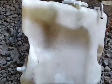 Бачок омывателя с моторчиками за 20 000 тг. в Алматы – фото 2