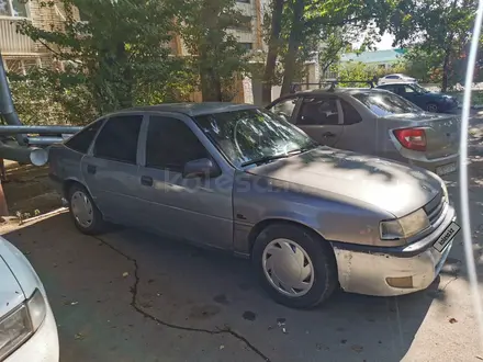 Opel Vectra 1992 года за 350 000 тг. в Уральск – фото 2