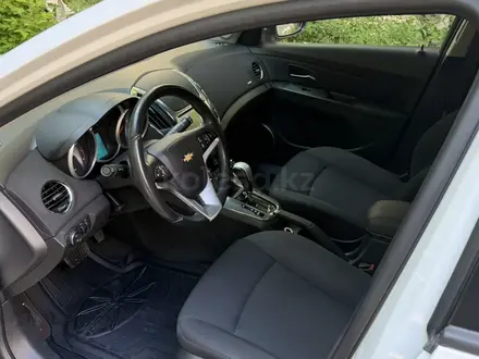 Chevrolet Cruze 2014 года за 4 100 000 тг. в Алматы – фото 8