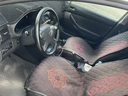 Toyota Avensis 2006 года за 4 000 000 тг. в Актобе – фото 3