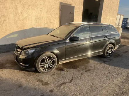 Mercedes-Benz C 180 2009 года за 4 300 000 тг. в Астана – фото 2