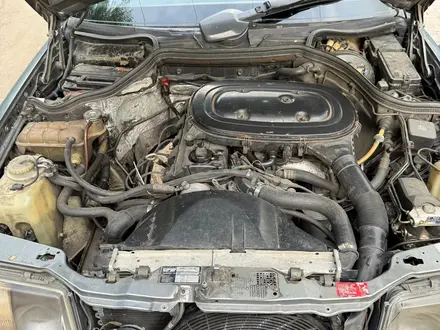 Mercedes-Benz E 230 1992 года за 2 700 000 тг. в Алматы – фото 16