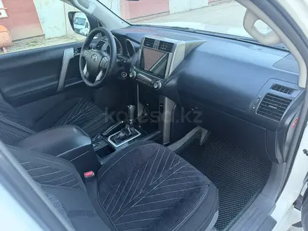 Toyota Land Cruiser Prado 2013 года за 14 300 000 тг. в Актобе – фото 6