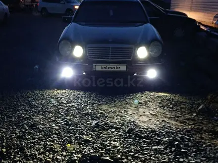 Mercedes-Benz E 230 1996 года за 2 500 000 тг. в Астана – фото 14