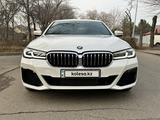 BMW 5 серия 2022 года за 19 500 000 тг. в Алматы