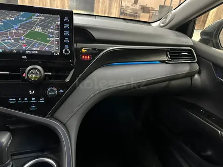 Toyota Camry 2021 года за 16 500 000 тг. в Караганда – фото 7