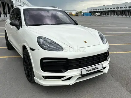 Porsche Cayenne 2011 года за 14 500 000 тг. в Астана – фото 3