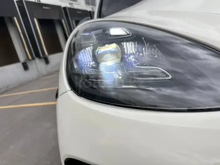 Porsche Cayenne 2011 года за 14 500 000 тг. в Астана – фото 7