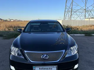 Lexus LS 460