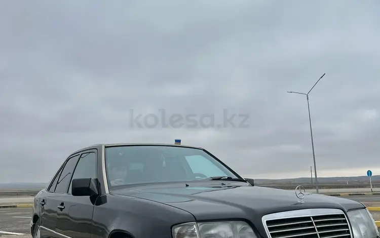 Mercedes-Benz E 220 1995 годаfor2 400 000 тг. в Астана