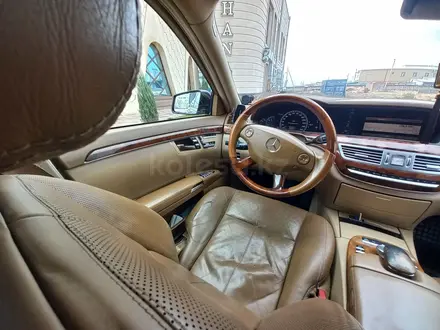 Mercedes-Benz S 500 2005 года за 7 000 000 тг. в Тараз – фото 25