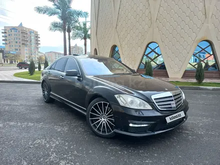 Mercedes-Benz S 500 2005 года за 7 000 000 тг. в Тараз – фото 31