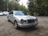 Mercedes-Benz E 280 1998 года за 2 250 000 тг. в Тараз – фото 2