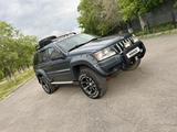 Jeep Grand Cherokee 2003 годаүшін6 800 000 тг. в Караганда – фото 3