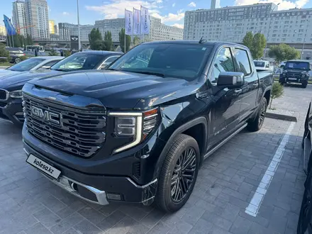 GMC Sierra 2022 года за 45 000 000 тг. в Астана