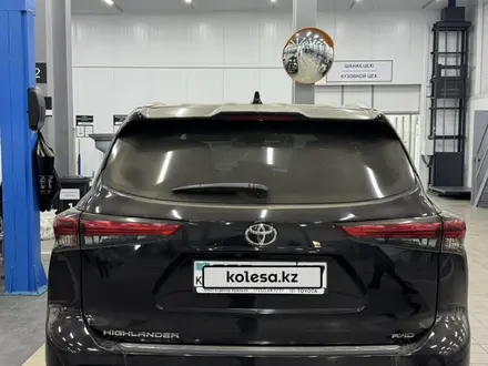 Toyota Highlander 2022 года за 27 500 000 тг. в Уральск – фото 3