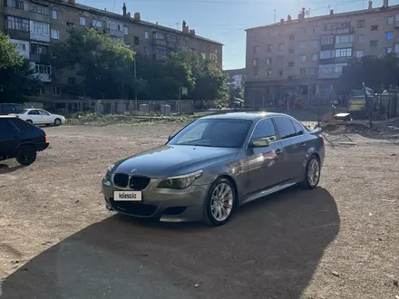 BMW 530 2004 года за 7 600 000 тг. в Караганда – фото 2