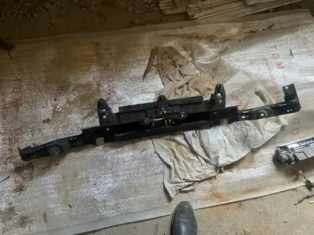 Кронштейн заднего бампера за 50 000 тг. в Астана