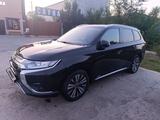 Mitsubishi Outlander 2022 года за 10 500 000 тг. в Уральск – фото 2