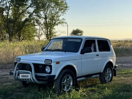 ВАЗ (Lada) Lada 2121 2015 года за 3 150 000 тг. в Тараз – фото 11