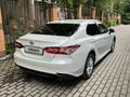 Toyota Camry 2018 года за 14 200 000 тг. в Караганда – фото 7