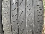 Пара летние шины 315/35/20 315/35R20 Maxtrek. за 50 000 тг. в Алматы – фото 2