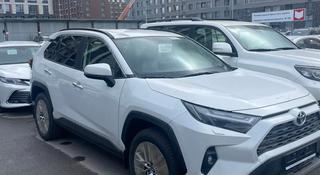 Toyota RAV4 2024 года за 22 240 000 тг. в Астана