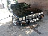 Jaguar XJ 2000 года за 4 200 000 тг. в Алматы – фото 5