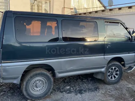 Mitsubishi Delica 1991 года за 600 000 тг. в Алматы – фото 2