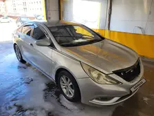 Hyundai Sonata, 2010