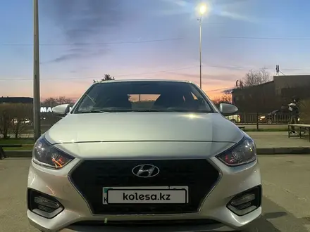 Hyundai Accent 2018 года за 6 700 000 тг. в Караганда