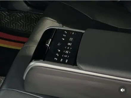 Toyota Camry 2019 года за 13 500 000 тг. в Актобе – фото 10
