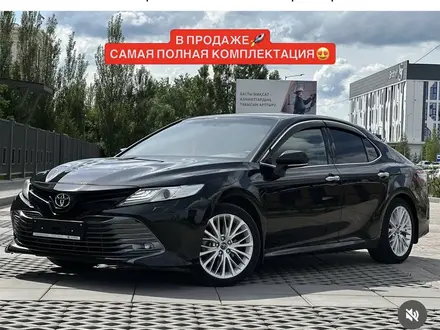 Toyota Camry 2019 года за 13 500 000 тг. в Актобе