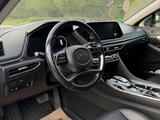 Hyundai Sonata 2020 годаfor9 800 000 тг. в Шымкент – фото 4