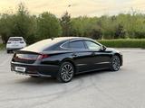 Hyundai Sonata 2020 годаfor9 800 000 тг. в Шымкент – фото 2