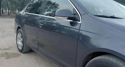 Volkswagen Jetta 2005 годаүшін2 000 000 тг. в Алматы – фото 4