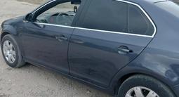 Volkswagen Jetta 2005 годаүшін2 000 000 тг. в Алматы – фото 5