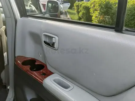 Toyota Highlander 2005 года за 6 950 000 тг. в Алматы – фото 15