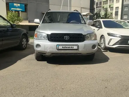 Toyota Highlander 2005 года за 6 950 000 тг. в Алматы – фото 2