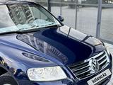Volkswagen Touareg 2006 года за 4 800 000 тг. в Костанай – фото 3