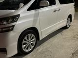 Toyota Vellfire 2010 года за 6 500 000 тг. в Атырау