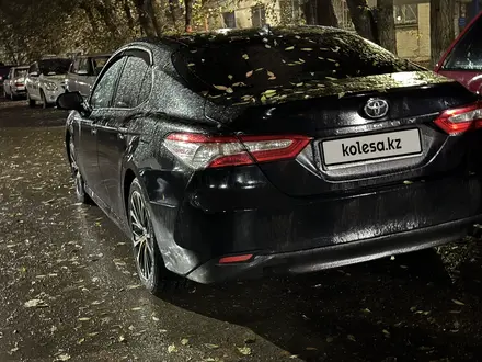 Toyota Camry 2019 года за 12 700 000 тг. в Астана – фото 4